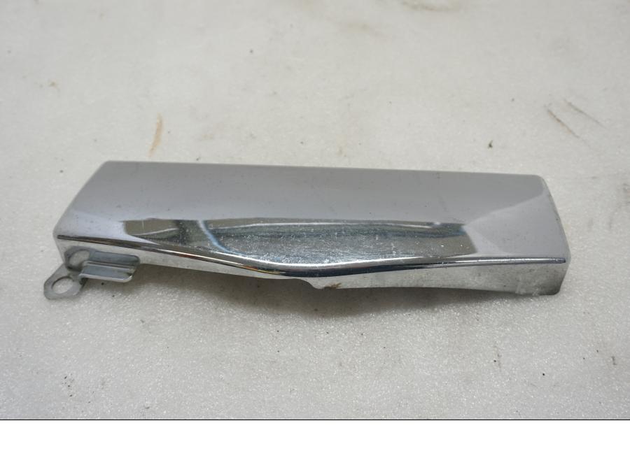 Höger sida på Ramplast från en Suzuki VL 800 -2004 motorcykel.