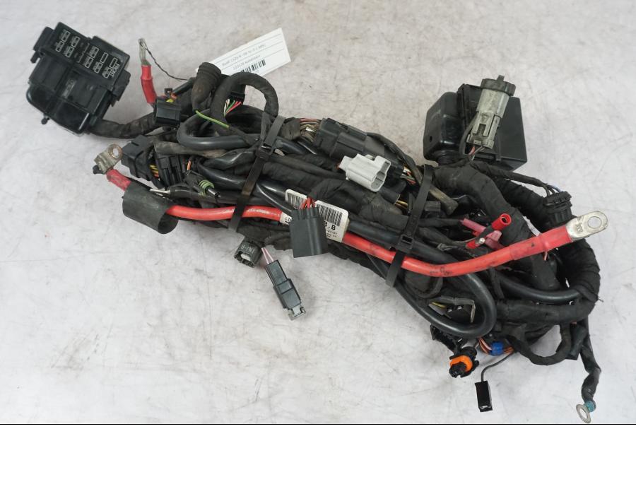 Framsidan på Kabelstam från en Buell 1125 R -2008 motorcykel.