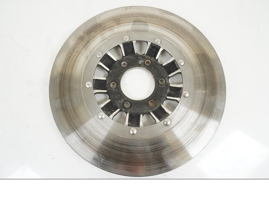 Extrabild1 på Bromsskiva från en Suzuki GS 1000 -1978 motorcykel.