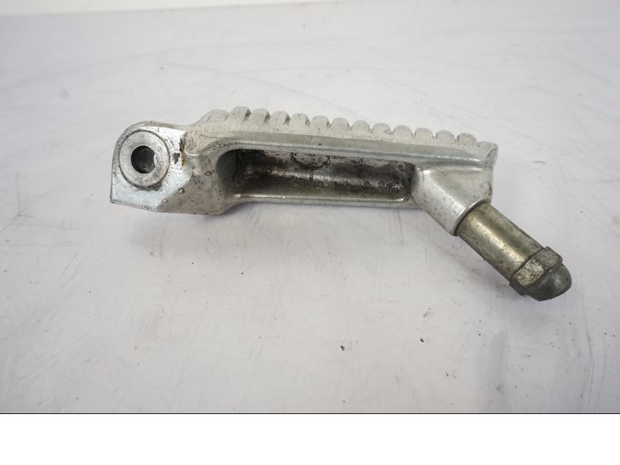 Höger sida på Fotpinne från en Honda VFR 750 -1994 motorcykel.