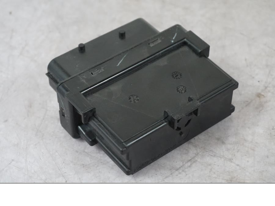 Extrabild3 på Kontrollenhet från en BMW K 1600 GTL -2015 motorcykel.