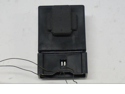 Höger sida på Bensinpumpsrelä från en Yamaha FZ1-SA -2007 motorcykel.