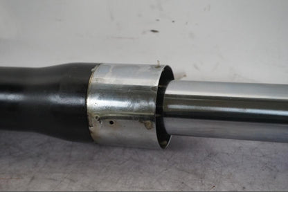 Vänster sida på Gaffelben från en Kawasaki VN 1500 -1996 motorcykel.