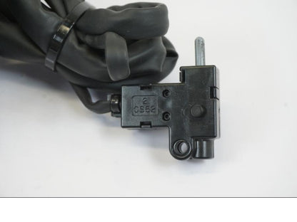 Höger sida på Styrelreglage från en Triumph Trident -2021 motorcykel.