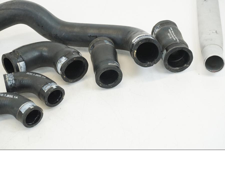 Extrabild4 på Vattenkyl Slang Set från en Ducati Streetfighter V4 -2020 motorcykel.