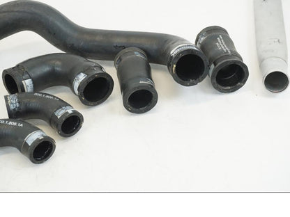 Extrabild4 på Vattenkyl Slang Set från en Ducati Streetfighter V4 -2020 motorcykel.