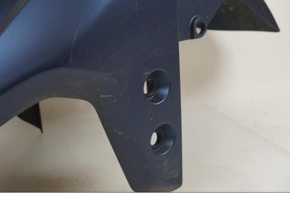 Vänster sida på Framskärm från en Yamaha FJR 1300 -2018 motorcykel.