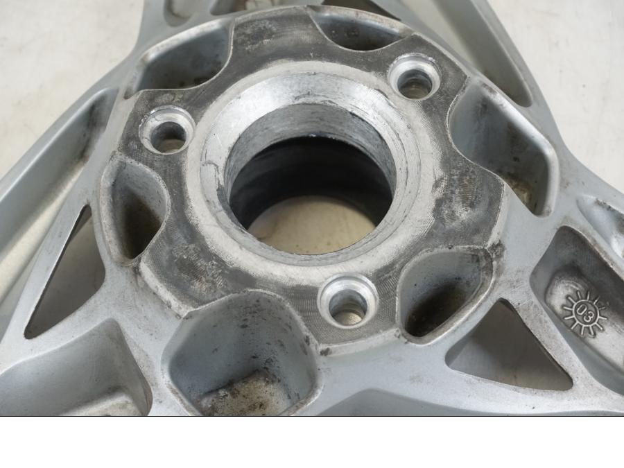 Extrabild5 på Fälg från en BMW F 650 CS -2003 motorcykel.