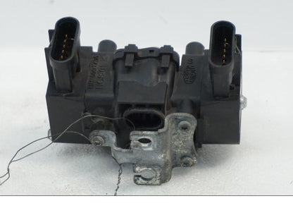 Vänster sida på Gasreglage från en Aprilia RSV 1000 -2010 motorcykel.