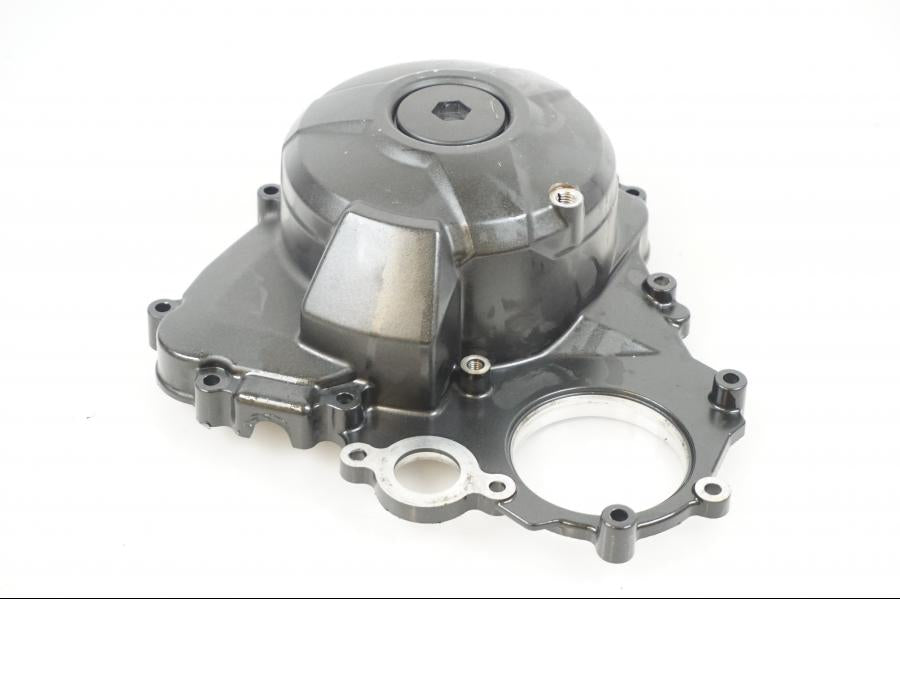 Baksidan på Motorkåpa från en Yamaha MT-09 -2017 motorcykel.