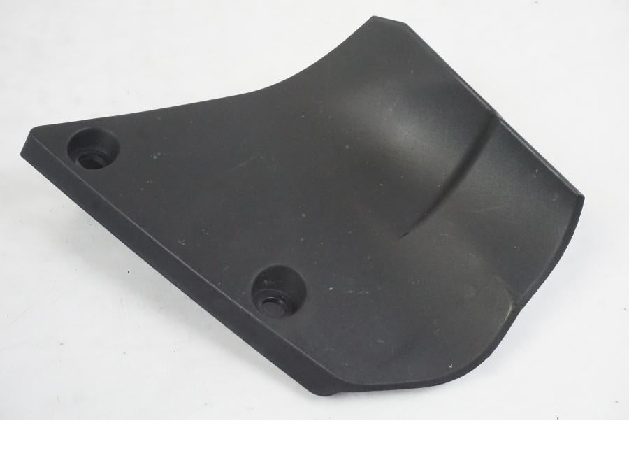 Framsidan på Sidkåpa innerplast från en KTM 390 Adventure -2021 motorcykel.