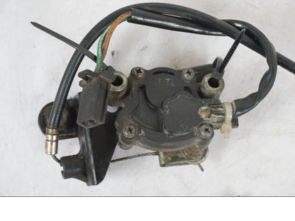 Baksidan på Sidostödsbrytare från en Kawasaki KL 650A -1987 motorcykel.