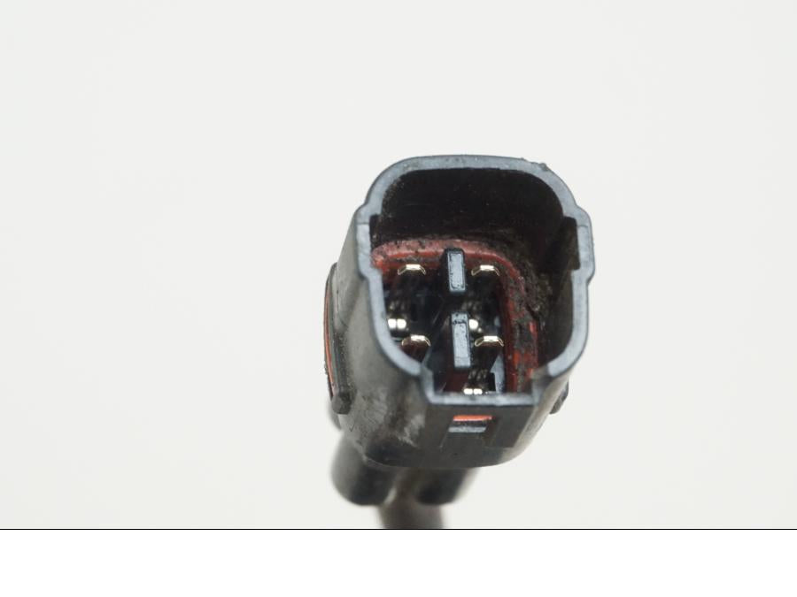 Snett nerifrån på Lambdasond från en KTM 990 SM -2009 motorcykel.