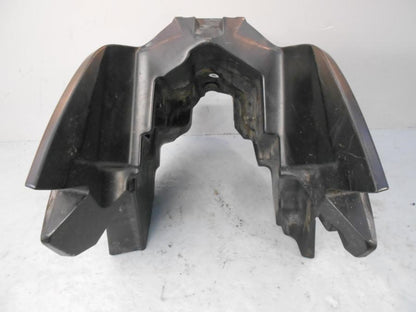 Vänster sida på Bensintank från en KTM 690 SM -2007 motorcykel.