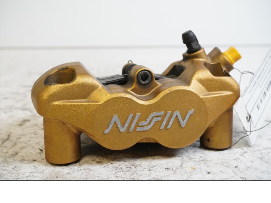 Framsidan på Bromsok från en Triumph Daytona 675 -2006 motorcykel.