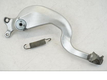 Framsidan på Bromspedal från en Yamaha XT 1200 A -2010 motorcykel.