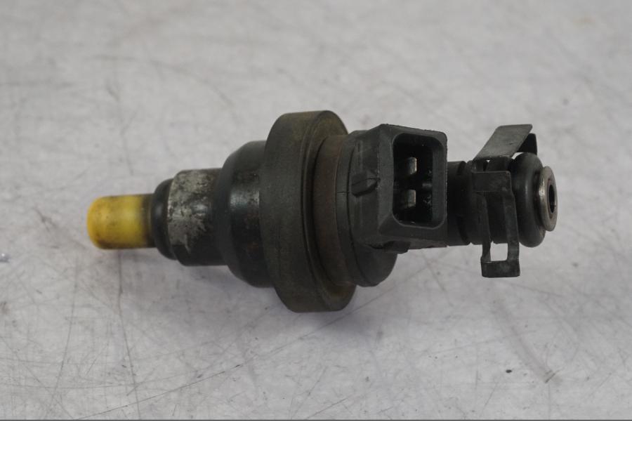 Baksidan på Spridare från en BMW R 1100 GS -1998 motorcykel.