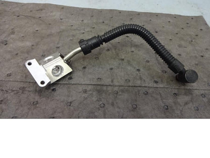 Baksidan på Fuel Rail från en H-D Touring Road King Custom FLHRSI -2004 motorcykel.