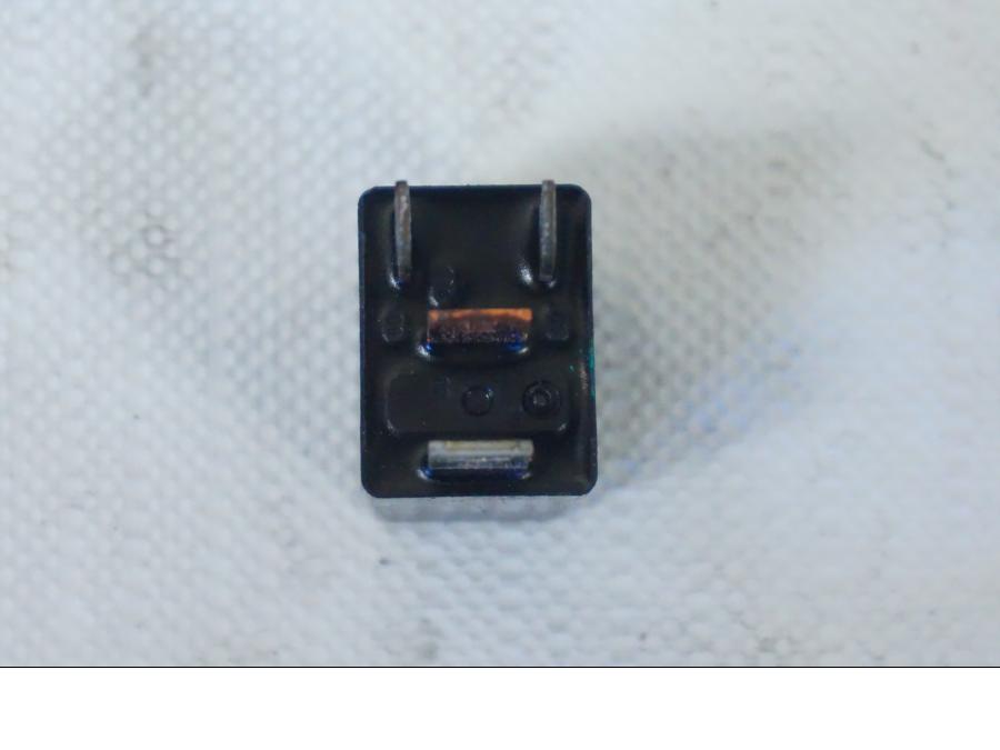 Framsidan på Relä från en Ducati 899 Panigale -2015 motorcykel.