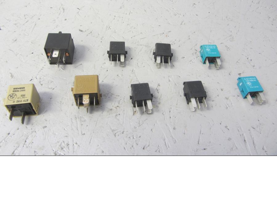 Framsidan på Relä från en BMW R 850 C -1999 motorcykel.