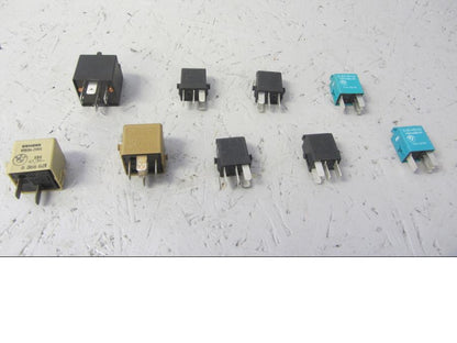 Framsidan på Relä från en BMW R 850 C -1999 motorcykel.