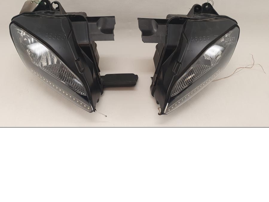 Framsidan på Strålkastare från en Yamaha YZF R6 -2007 motorcykel.