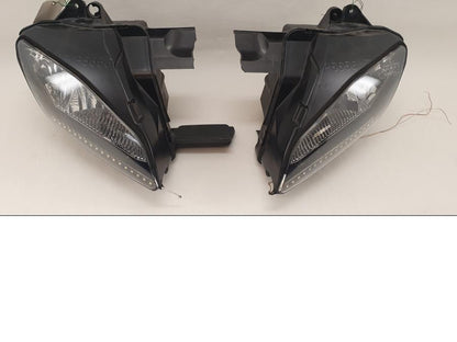 Framsidan på Strålkastare från en Yamaha YZF R6 -2007 motorcykel.