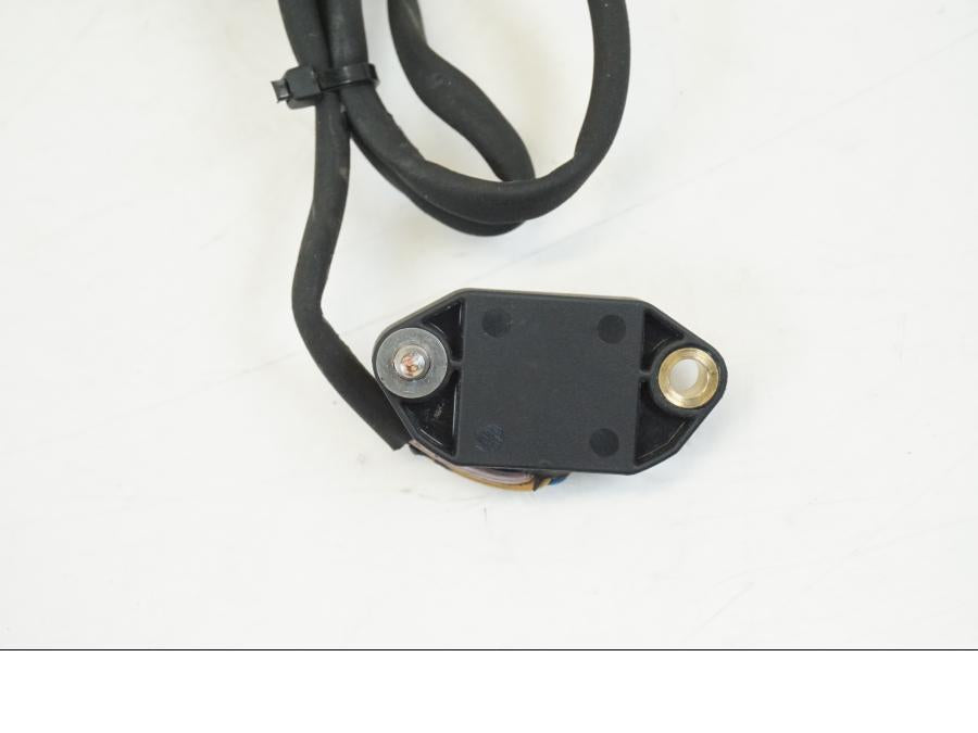 Extrabild1 på Acceleration Sensor från en Ducati Streetfighter V4 -2020 motorcykel.