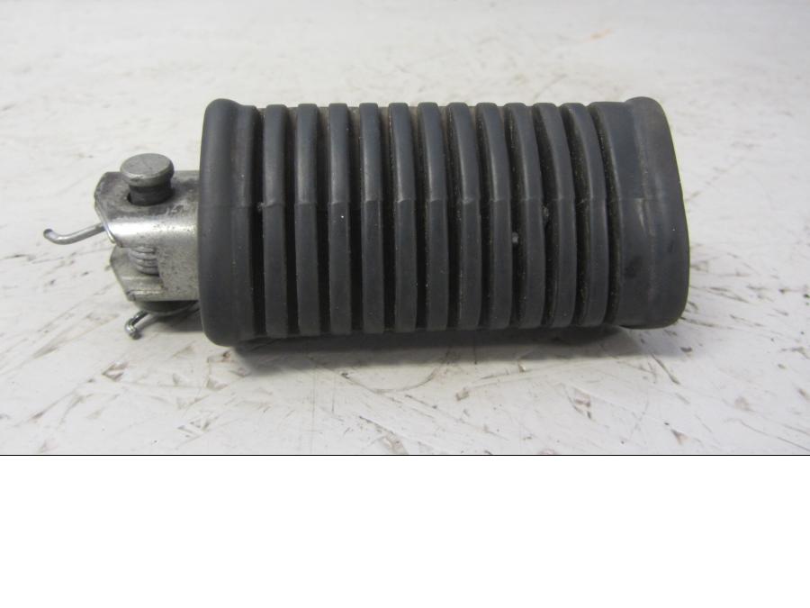 Framsidan på Fotpinne från en Suzuki GSX 400 -1984 motorcykel.