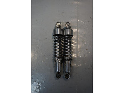 Framsidan på Stötdämpare från en H-D Sportster 1200 XL1200C -1998 motorcykel.