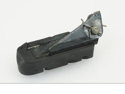 Snett nerifrån på Fotpinne från en Yamaha XT 660 R -2004 motorcykel.