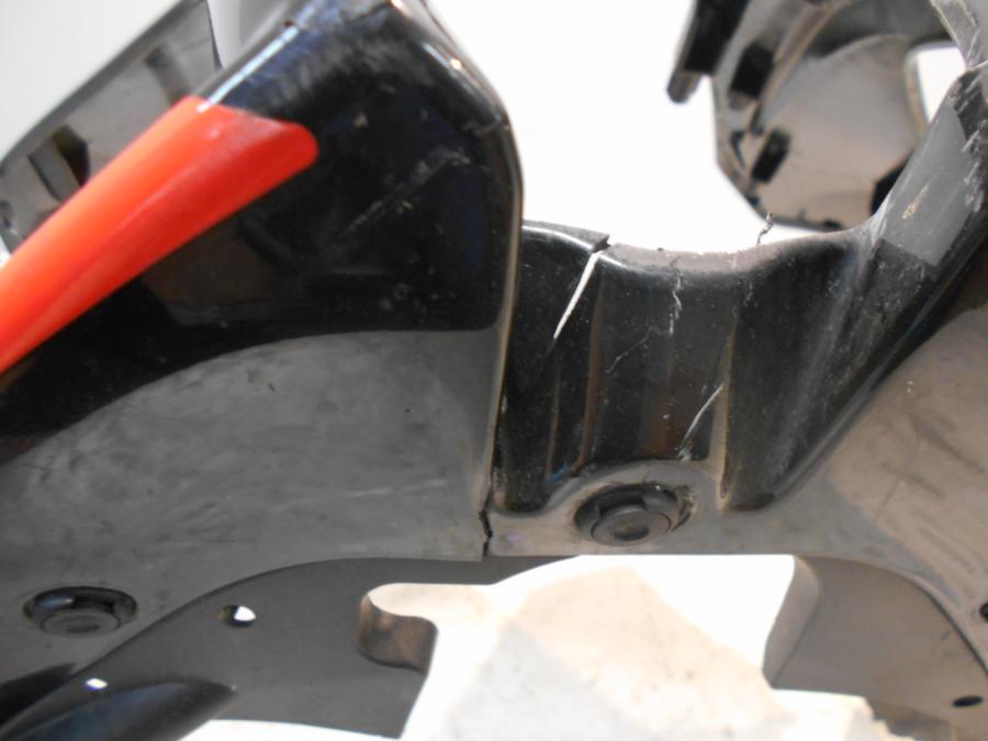 Extrabild1 på Toppkåpa från en Aprilia Tuono V4R -2016 motorcykel.