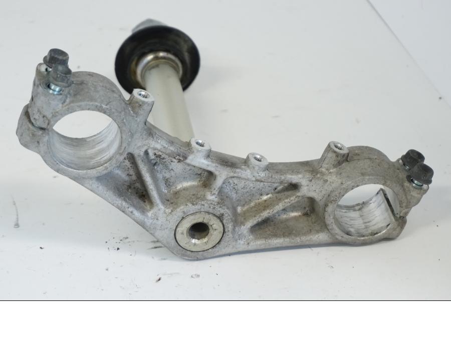 Snett uppifrån på Gaffelkrona från en Honda XL 1000 V -1999 motorcykel.