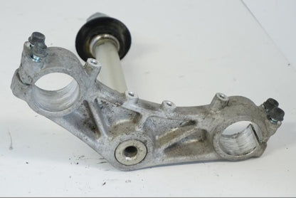 Snett uppifrån på Gaffelkrona från en Honda XL 1000 V -1999 motorcykel.