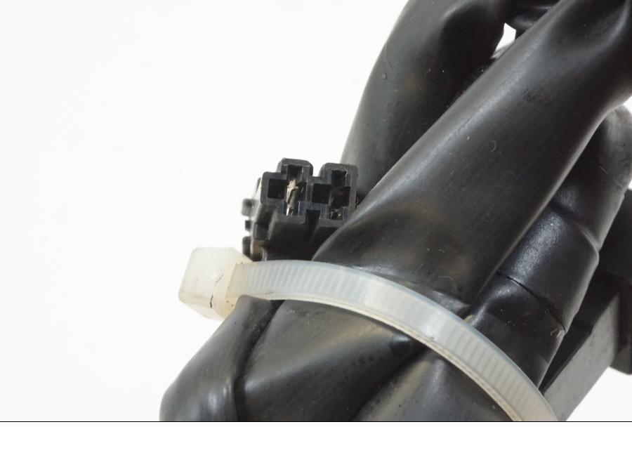 Extrabild2 på Styrelreglage från en Suzuki GSX 1400 -2002 motorcykel.