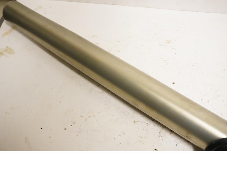 Höger sida på Gaffelben från en Husaberg FS 650 E -2008 motorcykel.