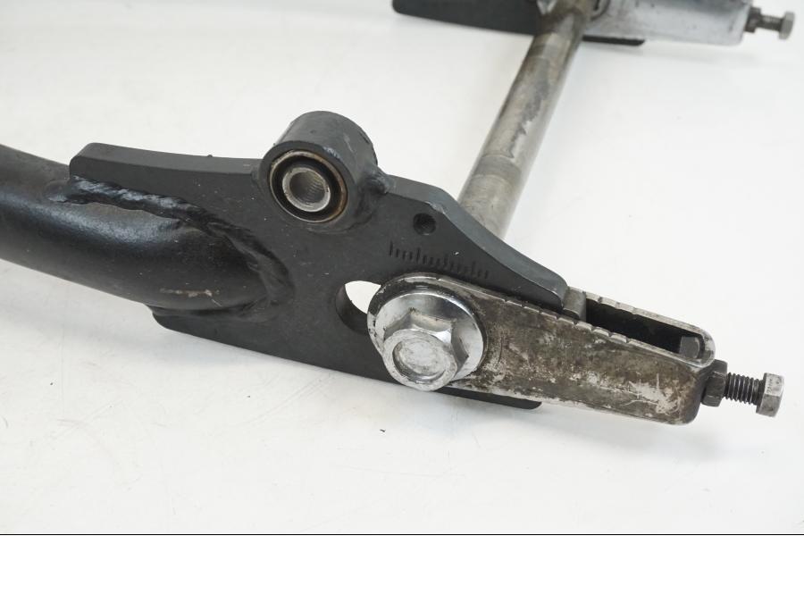 Baksidan på Sving från en Honda CB 650 -1980 motorcykel.