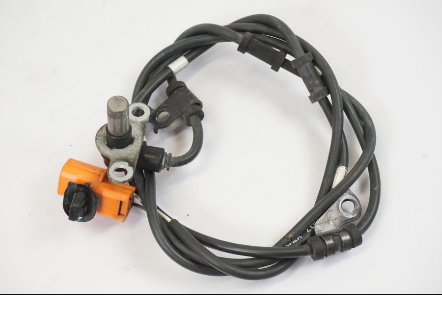 Snett uppifrån på ABS givare från en Honda NT 700 -2008 motorcykel.