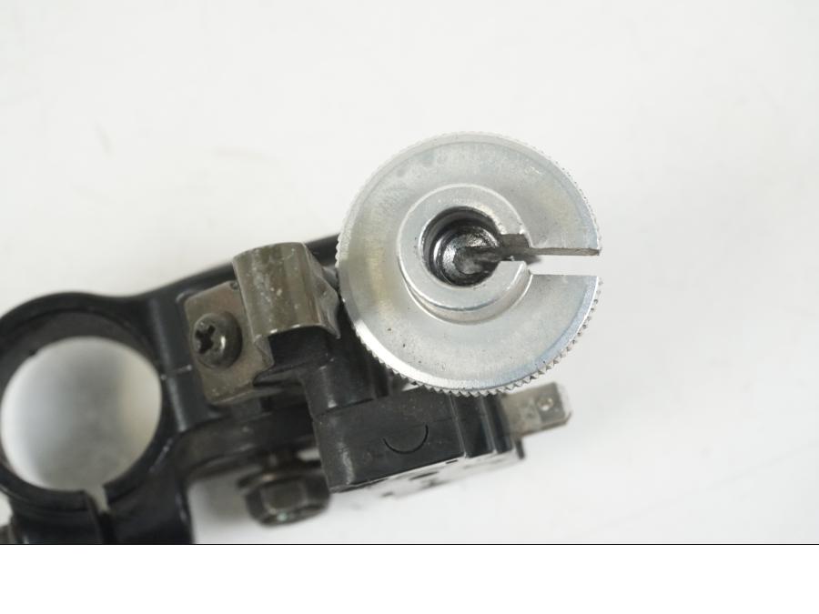 Snett nerifrån på Kopplingsklo från en Yamaha YZF 1000 R1 -2006 motorcykel.