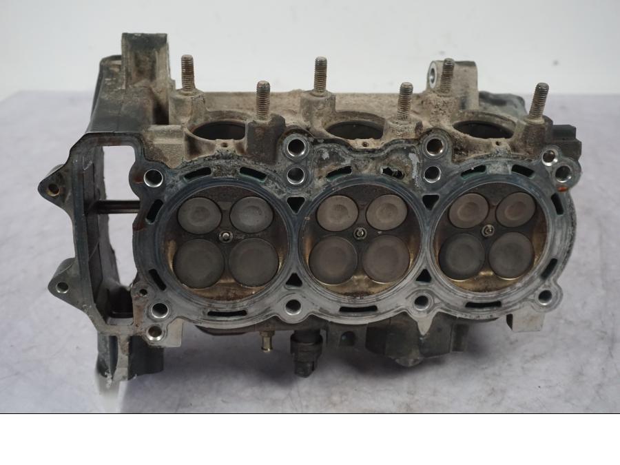 Extrabild3 på Topplock från en Triumph Tiger Explorer -2016 motorcykel.