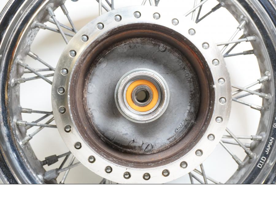 Extrabild2 på Fälg från en Honda VT 600 C -1996 motorcykel.