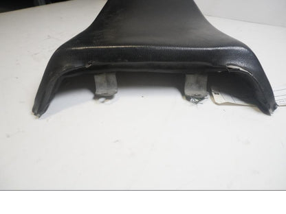 Vänster sida på Sadel från en Suzuki GSX-R 750 -1985 motorcykel.