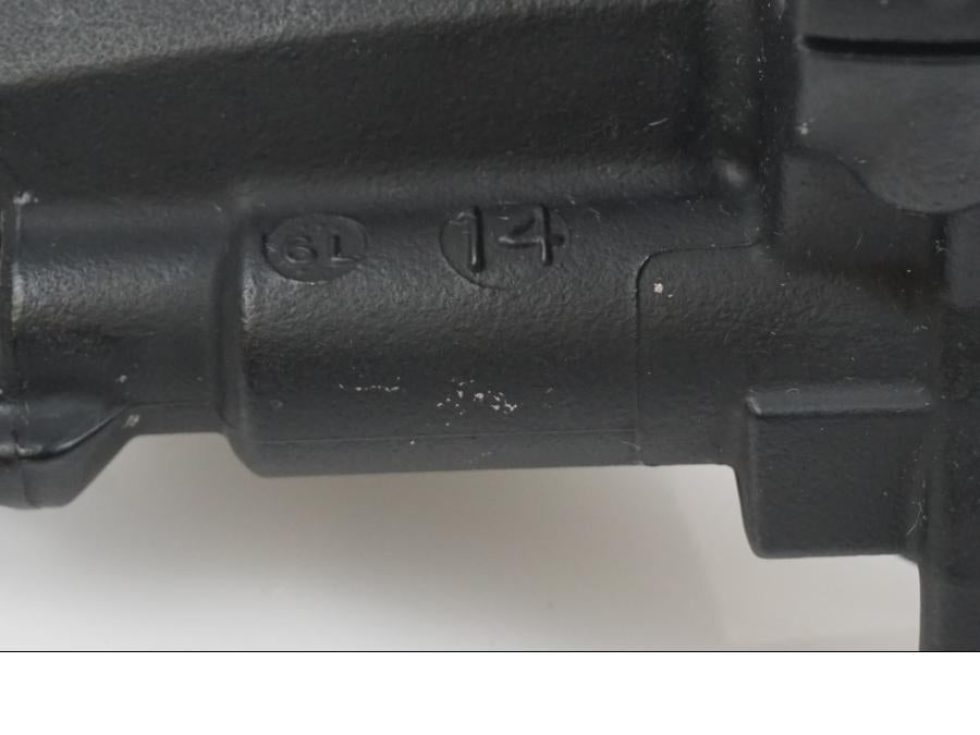 Snett uppifrån på Bromshuvudcylinder från en BMW R NineT -2022 motorcykel.