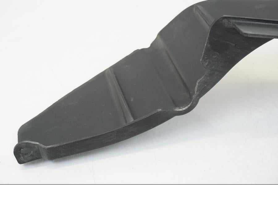 Snett uppifrån på Undertail från en Honda XL 1000 V -1999 motorcykel.