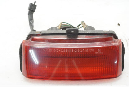 Framsidan på Baklampa från en Honda VFR 750 -1990 motorcykel.