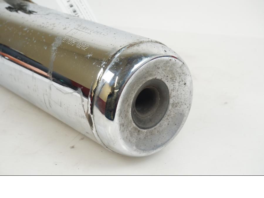 Baksidan på Ljuddämpare från en Yamaha XJ 900 S -1997 motorcykel.