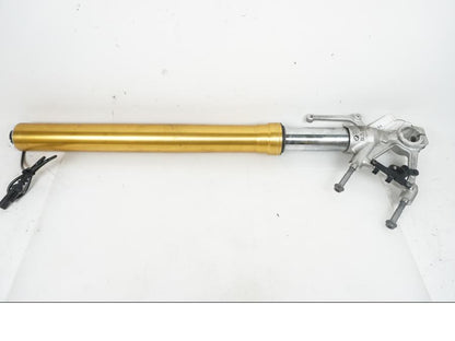 Framsidan på Gaffelben från en BMW S 1000 R -2015 motorcykel.