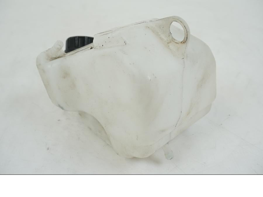 Vänster sida på Vattenexpansionskärl från en Kawasaki Z 750 -2006 motorcykel.