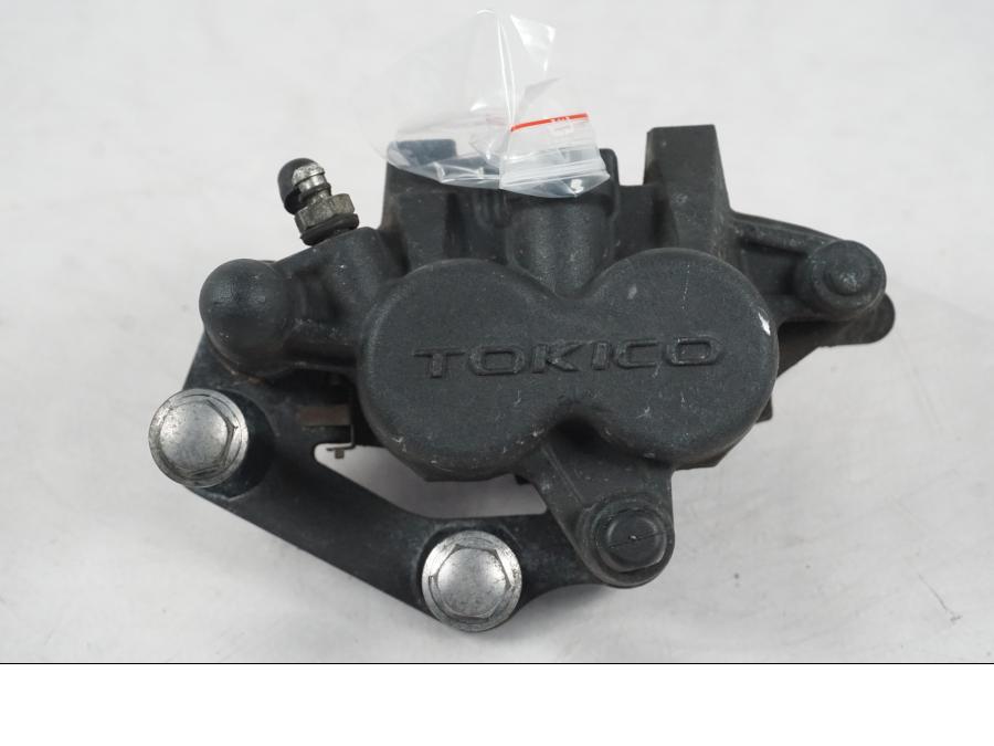 Framsidan på Bromsok från en Kawasaki ER-6N ABS -2010 motorcykel.