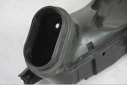 Extrabild4 på Luftrör från en Suzuki GSX-R 750 -2006 motorcykel.